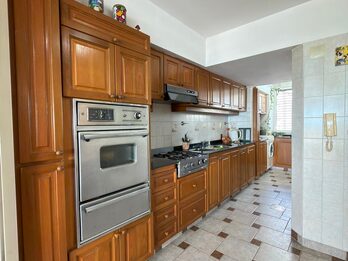 VENDO EXCLUSIVO DEPARTAMENTO CALLE MITRE, VISTA AL RIO.