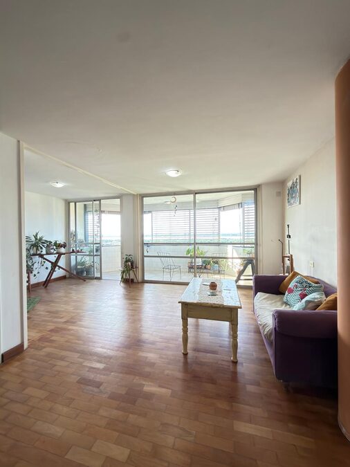 VENDO EXCLUSIVO DEPARTAMENTO CALLE MITRE, VISTA AL RIO.