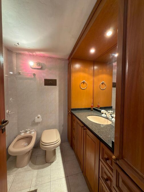 VENDO EXCLUSIVO DEPARTAMENTO CALLE MITRE, VISTA AL RIO.