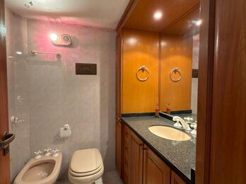 VENDO EXCLUSIVO DEPARTAMENTO CALLE MITRE, VISTA AL RIO.