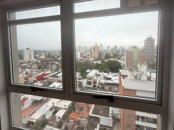 VENDO DEPARTAMENTO CON VISTA AL RIO.