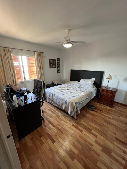 VENDO DEPARTAMENTO 2 DORMITORIOS Y COCHERA - VICTORIA Y CORRIENTES.
