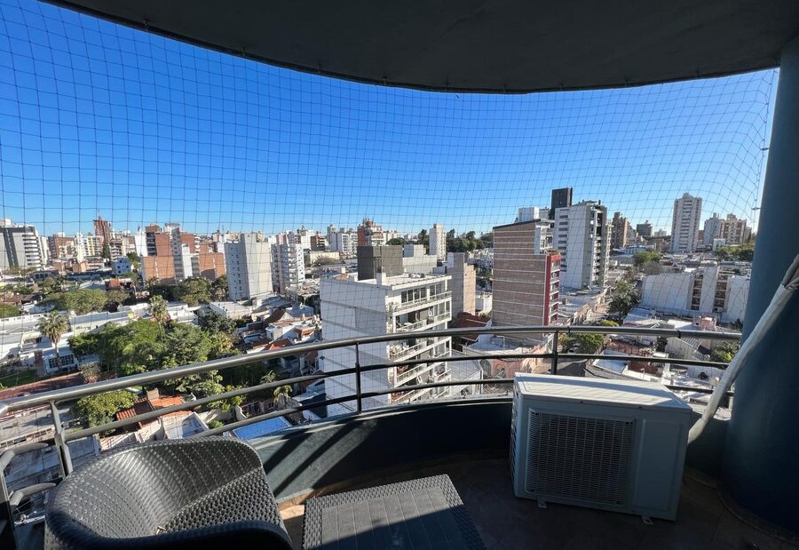 VENDO DEPARTAMENTO 2 DORMITORIOS Y COCHERA - VICTORIA Y CORRIENTES.