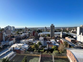 VENDO DEPARTAMENTO 2 DORMITORIOS Y COCHERA - VICTORIA Y CORRIENTES.