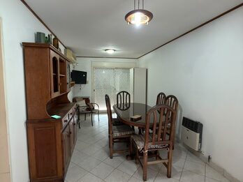 VENDO DEPARTAMENTO 3 DORMITORIOS CON TERRAZA Y COCHERA.