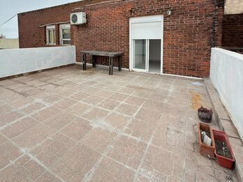 VENDO DEPARTAMENTO 3 DORMITORIOS CON TERRAZA Y COCHERA.