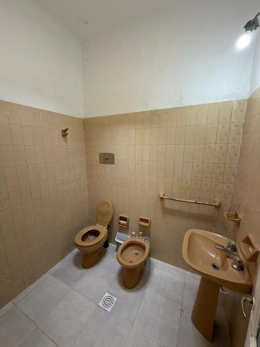 VENDO CASA 3 DORMITORIOS - DON BOSCO