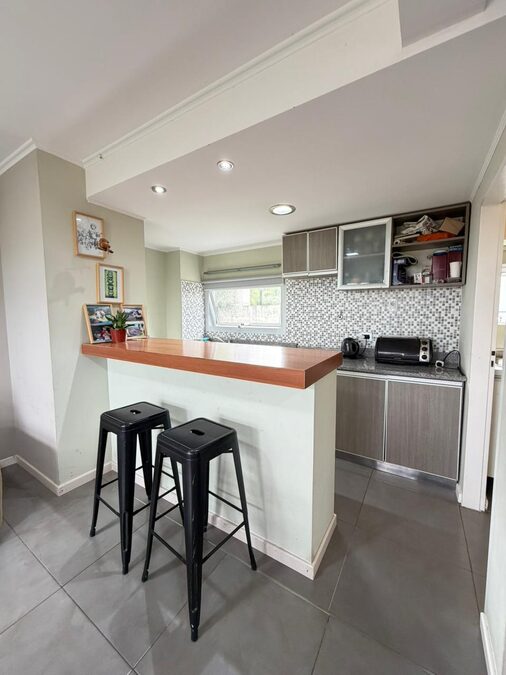 VENDO DUPLEX - ECHEVERRIA Y BLAS PARERA