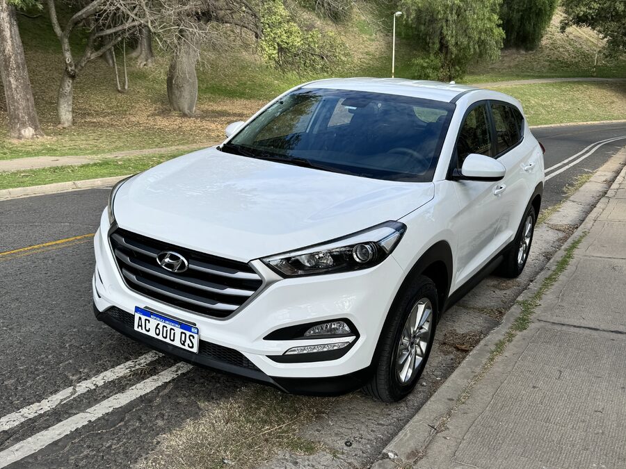 HYUNDAI TUCSON 2.0 AUTOMÁTICA IMPECABLE 89.000Km