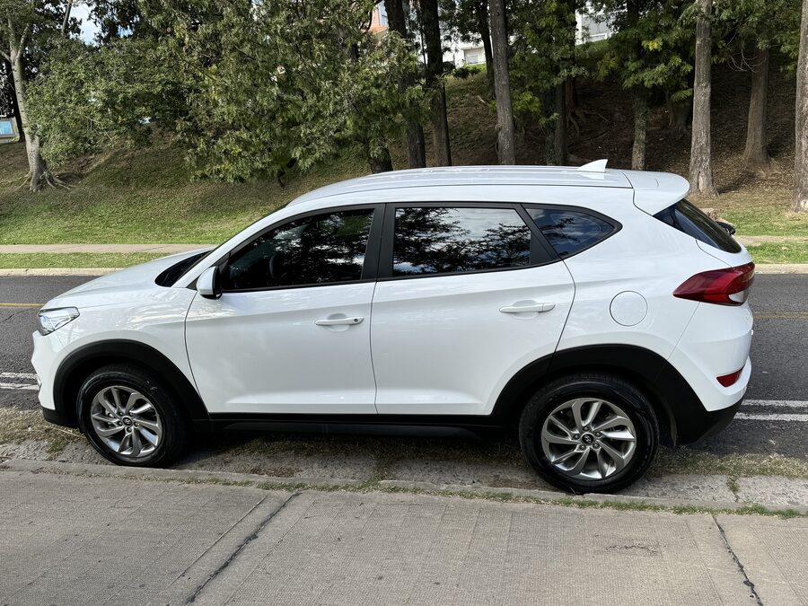 HYUNDAI TUCSON 2.0 AUTOMÁTICA IMPECABLE 89.000Km