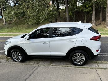 HYUNDAI TUCSON 2.0 AUTOMÁTICA IMPECABLE 89.000Km