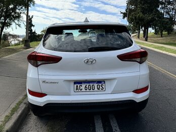 HYUNDAI TUCSON 2.0 AUTOMÁTICA IMPECABLE 89.000Km