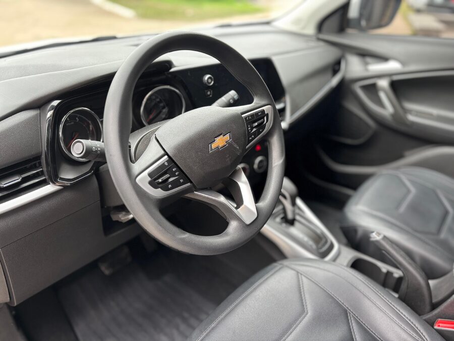 CHEVROLET TRACKER 1.2 LT AT. Recibo vehículos de menor y mayor valor