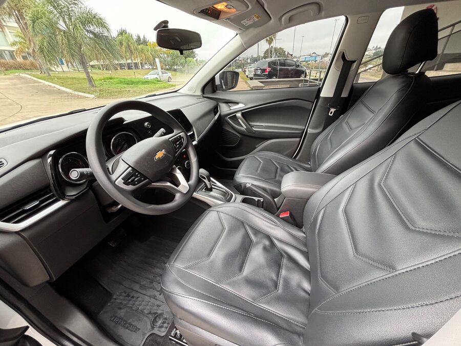 CHEVROLET TRACKER 1.2 LT AT. Recibo vehículos de menor y mayor valor