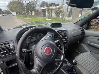 VENDO FIAT STRADA ADVENTURE 1.6 2018 GNC 93000km