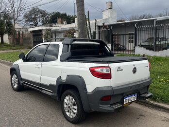 VENDO FIAT STRADA ADVENTURE 1.6 2018 GNC 93000km