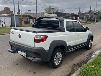 VENDO FIAT STRADA ADVENTURE 1.6 2018 GNC 93000km