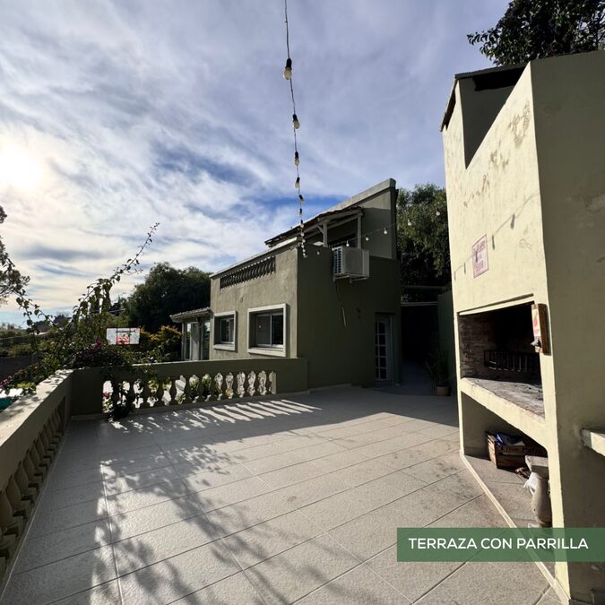 🏡 Casa 4 dorm | Piscina | 1.033 m² – Zona La Toma