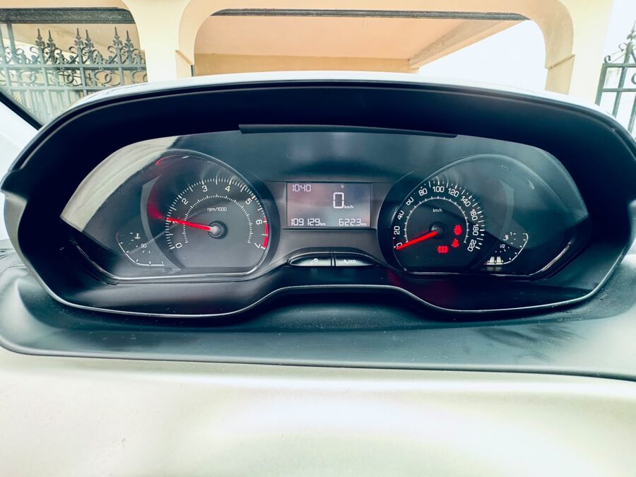 VENDO PEUGEOT 2008 ALLURE MOD 2019