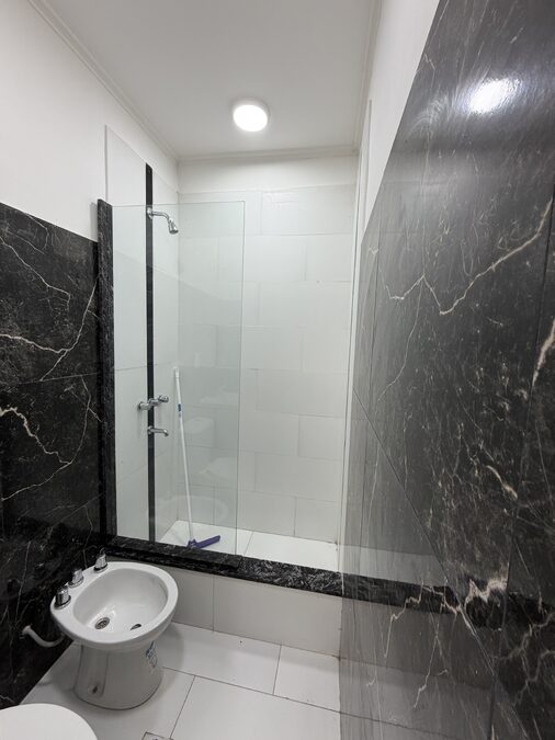 Vende casa Calle Urquiza entre Patagonia Y Mendoza