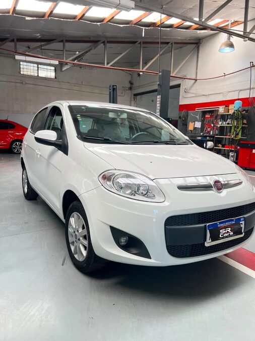 Fiat Palio Attractive Top 1.4 (2017) – Impecable