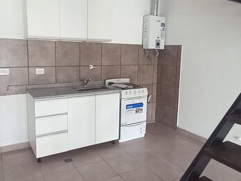 Dúplex a estrenar. Calle Santos Domínguez, todos los servicios!