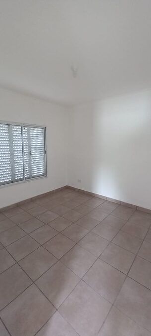 Dúplex a estrenar. Calle Santos Domínguez, todos los servicios!