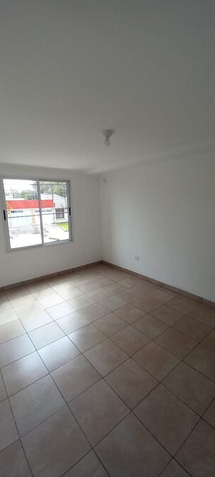 Dúplex a estrenar. Calle Santos Domínguez, todos los servicios!