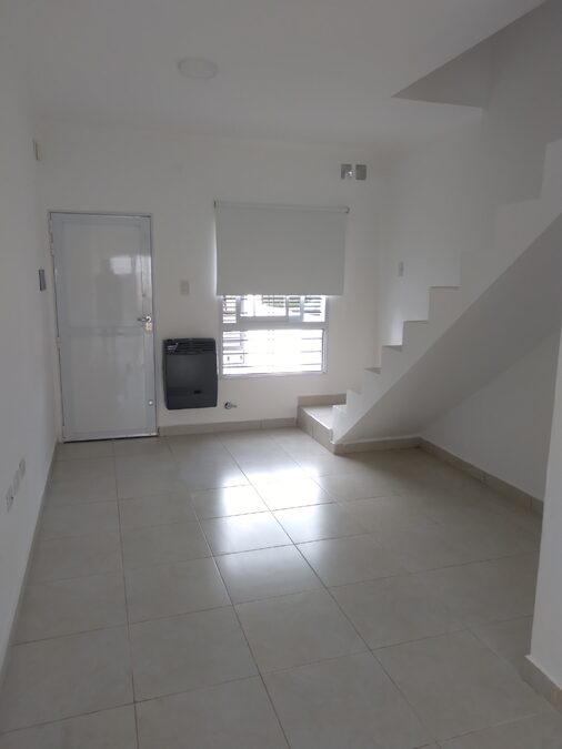 EXCELENTE DÚPLEX ZONA LEBENSOHN ALQUILA PROPIETARIO