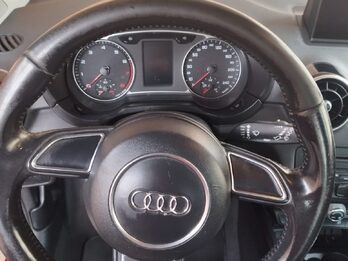 Audi A1 1.4 Ambition Tfsi 122Cv Stronic 3P