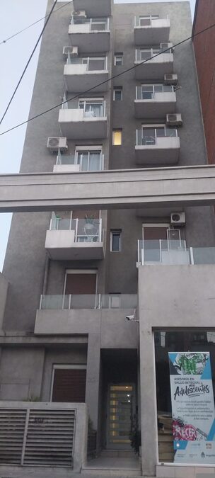 Alquilo depto calle España 1 dormitorio