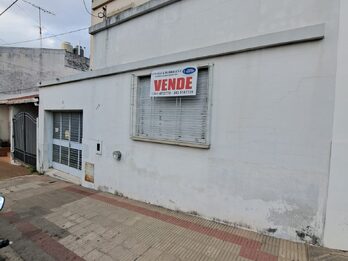 Vendo Casa de 3 dormitorios en calle Cura Arias Montiel y Echague
