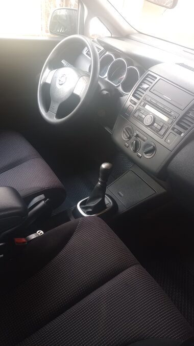 NISSAN TIIDA. 70mil km