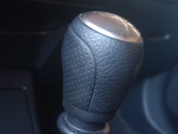 NISSAN TIIDA. 70mil km