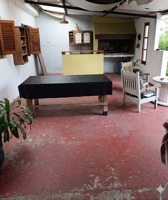 CASA EN VENTA  (Zona Chango Mas)