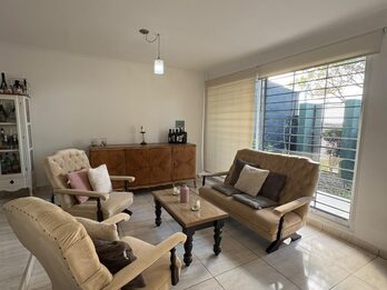 EN VENTA HERMOSA CASA EN BARRIO SOLVENCIA -SAN BENITO