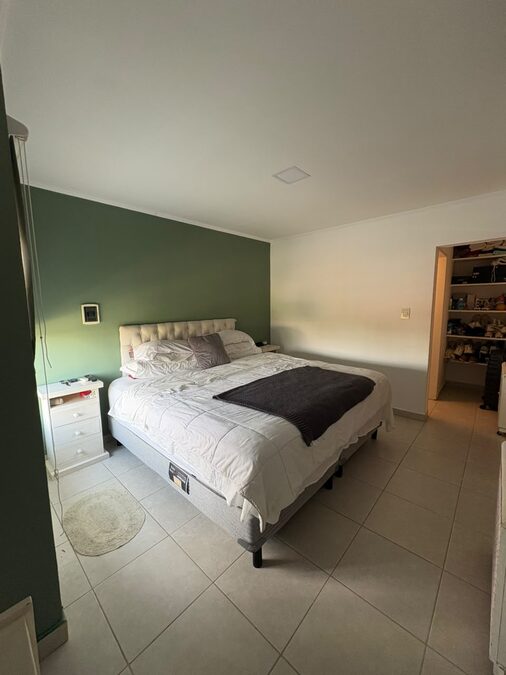 EN VENTA HERMOSA CASA EN BARRIO SOLVENCIA -SAN BENITO