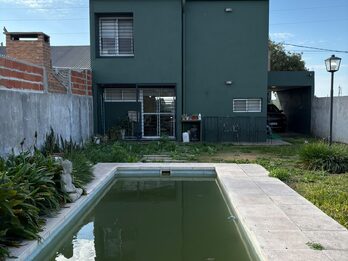 EN VENTA HERMOSA CASA EN BARRIO SOLVENCIA -SAN BENITO