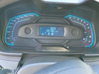 Auto en buen estado