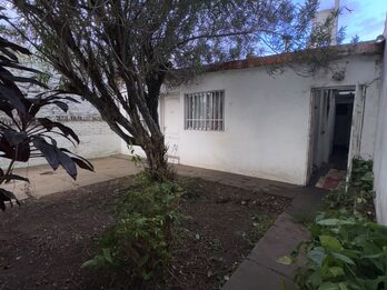 EN VENTA CASA A REFACCIONAR - OPORTUNIDAD DE INVERSION