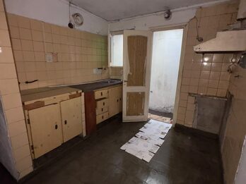 EN VENTA CASA A REFACCIONAR - OPORTUNIDAD DE INVERSION