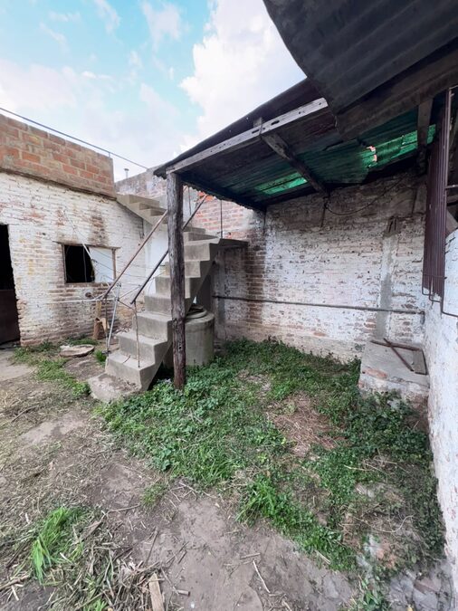 EN VENTA CASA A REFACCIONAR - OPORTUNIDAD DE INVERSION