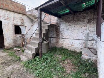 EN VENTA CASA A REFACCIONAR - OPORTUNIDAD DE INVERSION