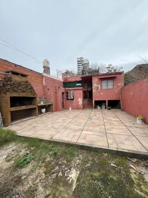CASA DE 2 HABITACIONES EN CALLE LA RIOJA