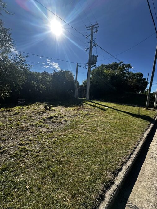 VENTA DE TERRENO CALLE JOZAMI