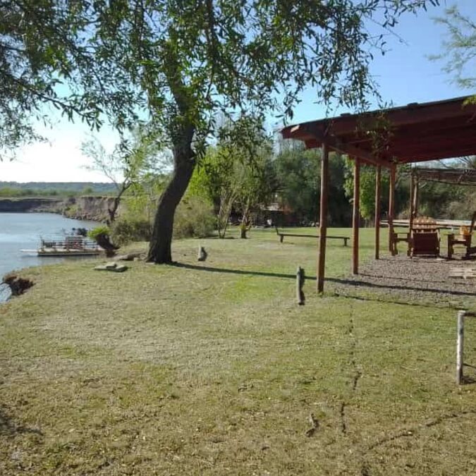 CASA-QUINTA EN VENTA EN VILLA URQUIZA | ZONA COSTERA