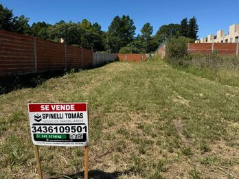 LOTE EN AV RAMIREZ CASI ESQUINA JUAN B JUSTO