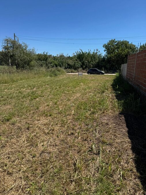 LOTE EN AV RAMIREZ CASI ESQUINA JUAN B JUSTO