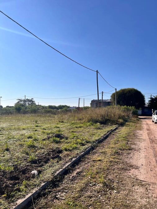 TERRENO EN ZONA FRANCIA Y BORGES