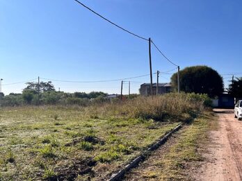 TERRENO EN ZONA FRANCIA Y BORGES